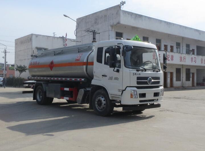 SLS5181GYYD6型運油車